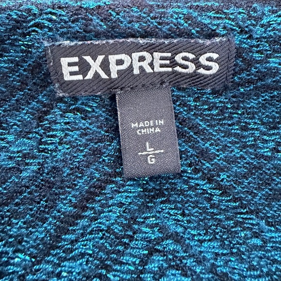 Express Blue and Black Chevron Sweater size L - Picture 9 of 9